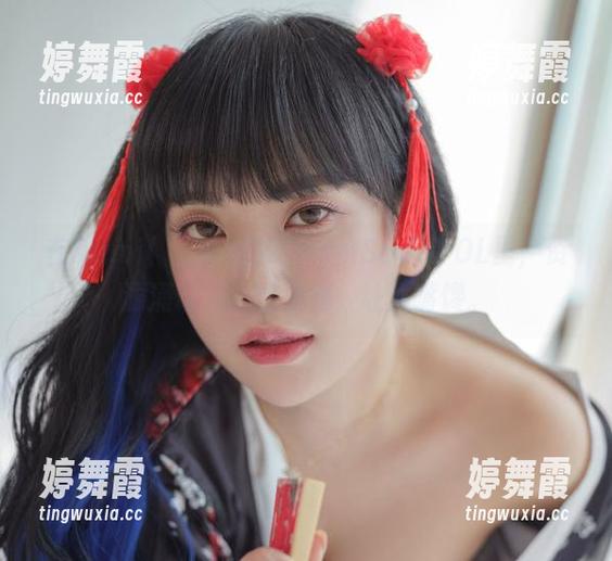 在Dami(퀸다미)的CreamSodaVOL里，资源涌动，美图流淌，让人嘴馋。