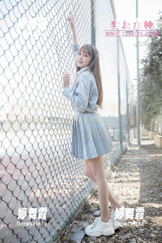 MSLASS梦丝女神 - 高清泳池图册：玥玥的泳池派对，今天我不羡慕水妹，我羡慕的是她的泳池空调。