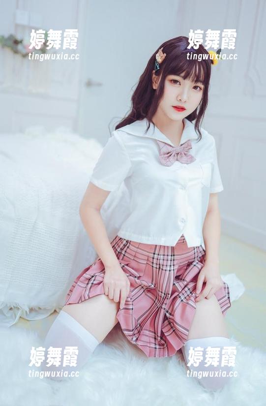 穿上制服就没底线？无圣光，套图在喵糖映画来得太随意了