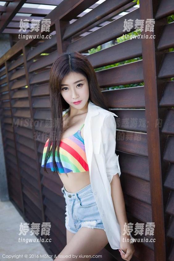 MiStar魅妍社 - 小波多的诱惑游戏：内衣作品就像是一场色彩的舞蹈