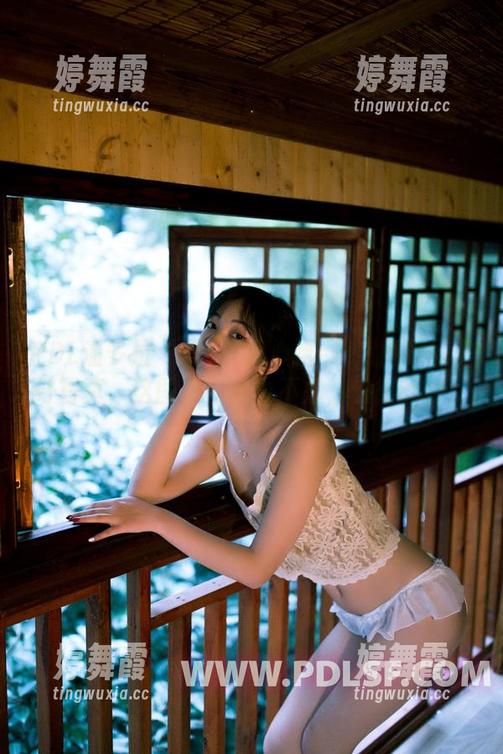 PDL潘多拉 - 夏日+温心怡=随风而逝的美好写真，这图册一点也不虚，值得翻翻！