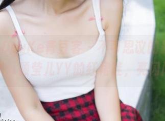 QingDouKe青豆客 - 不可思议的最新分享:颖莹儿YY的红裙哇,亮闪闪