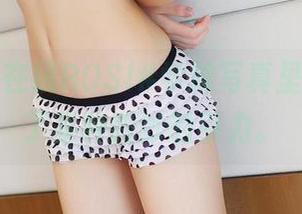 突然间,在线ROSI#学妹写真里,我发现了某种微妙的引力。