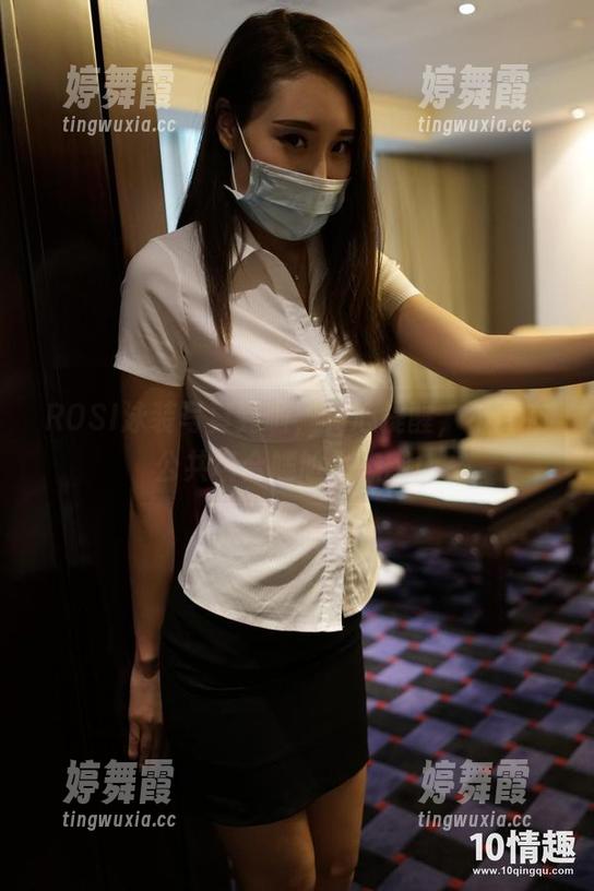 ROSI泳装写真到啦，真心提醒，不要在公共场合尴尬失态哦！