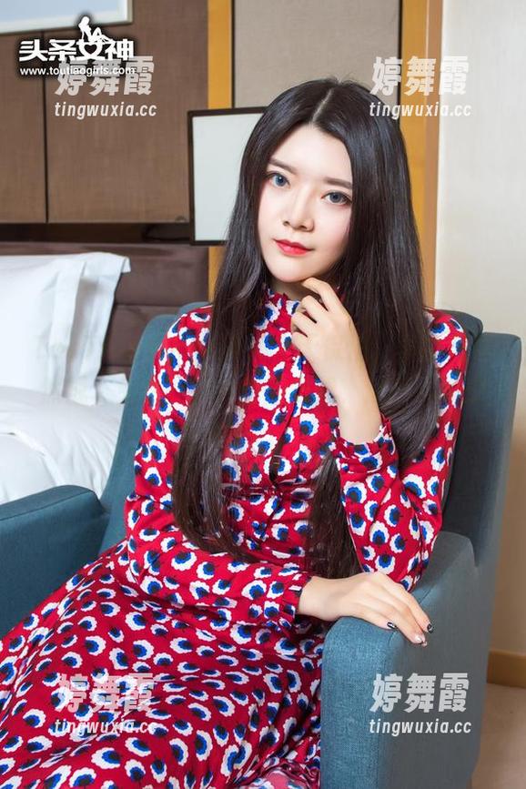 TouTiao头条女神 - 上天保佑，李由美居然成了兔女郎，神奇的美图，迷醉了多少人。