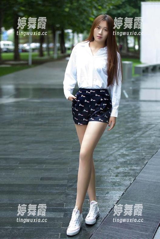 TuiGirl推女郎-王依萌 TuiGirl推女郎 - 温柔×王依萌——就像泡面,一口下去停不下来,快来下载吧!