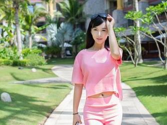 TuiGirl推女郎 - 赵惟依的丝袜诱惑:这组图片下载得当心哦,可能会迷失!