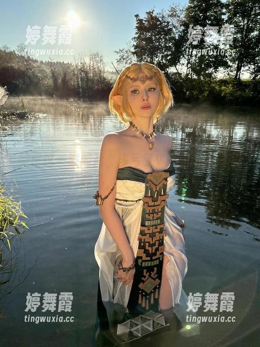 美里这一波图片，多亏了Vinnegal给的赠品，义无反顾！