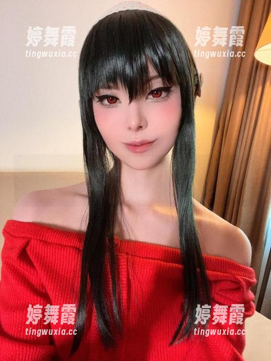 婚纱也要真实感，Vinnegal无圣光套图丢掉的都是滤镜