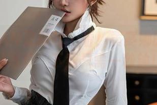 XINGYAN星颜社 - 看!黄寒娜的女友高清写真,下载只需一秒钟!