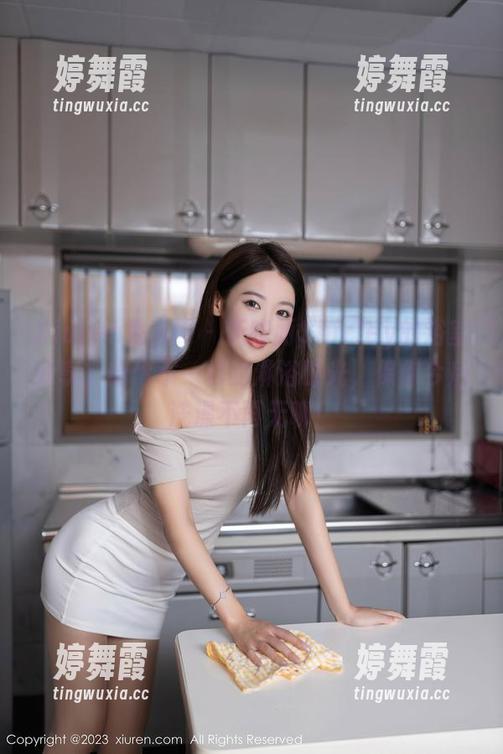 Xiuren秀人网 - 伍晓丽Shirley的浴室分享，给你不一样的淋浴时光，保你今后洗澡不再无聊！