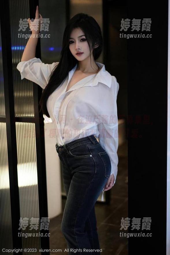 Xiuren秀人网 - 在波巧酱的写真集里，找到了模糊的甜蜜和清晰的可爱。