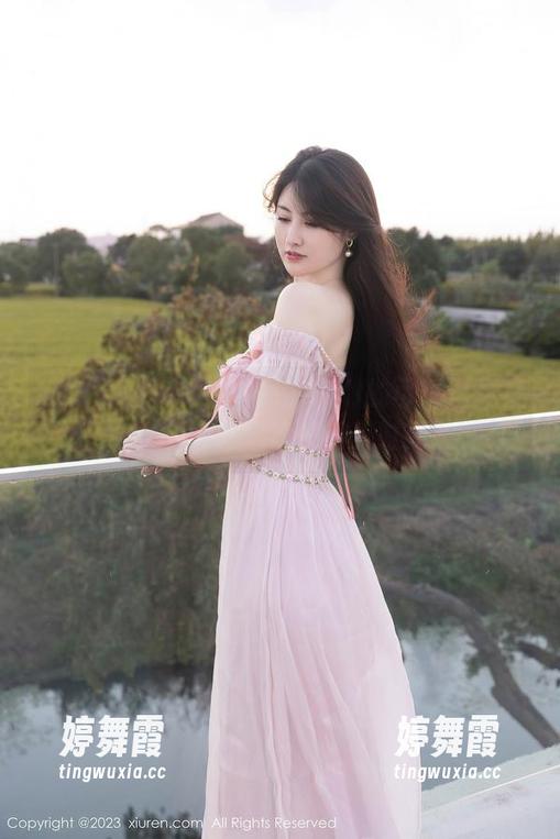 Xiuren秀人网 - 芭比KIKI的可爱写真集，分享一份极致的甜美时光！