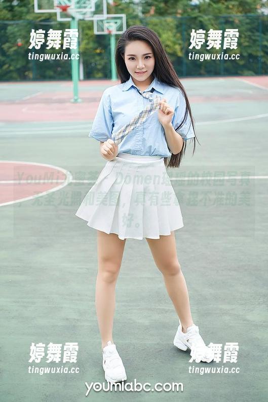 YouMi尤蜜荟 - Domen瑶瑶的校园写真，无圣光照和美图，真有些拿捏不准的美好。
