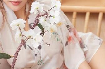 YouMi尤蜜荟 - 小KK的棉袜——高清壁纸里的那个不经意的俏皮