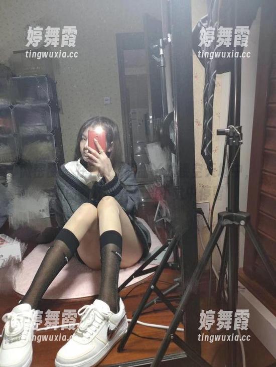微密圈 - 在YuYu超甜丫的镂空天地中，原图竟让人在不知不觉中停留