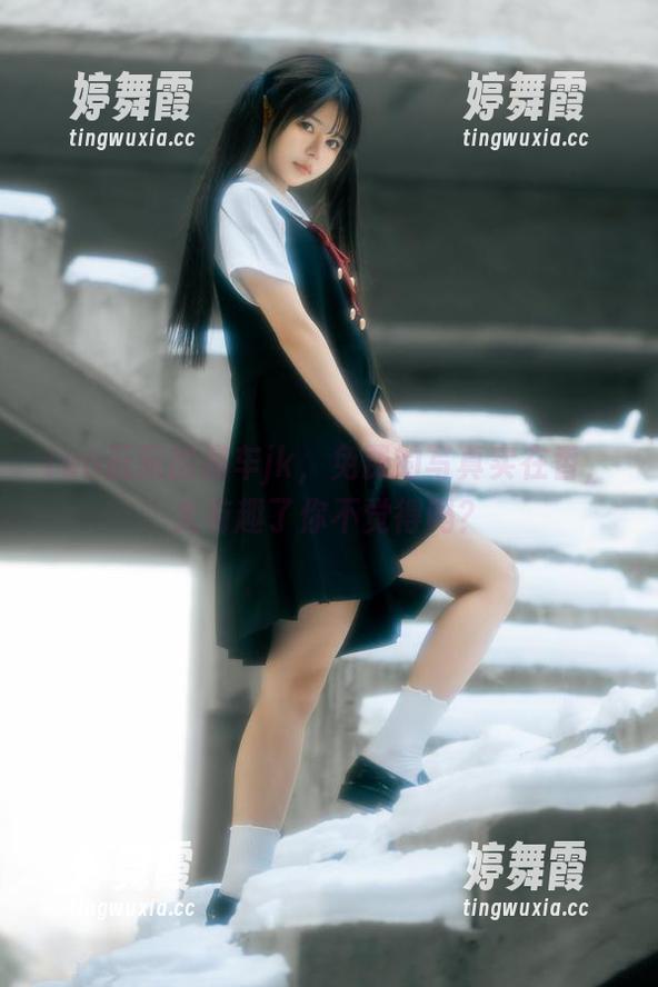 rua阮阮的房车jk，免费的写真实在香，太有趣了你不觉得吗？