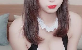 在w黑米粥w的修女写真里，找到了一种别样的叛逆！