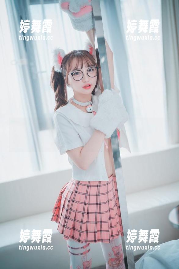 yeeun孙乐乐的壁纸合集：牢记，她秘密的秘密其实不秘密！