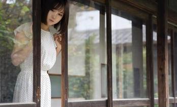 けん研的体操服高清写真,动作柔软无比,简直让人想试试健身!