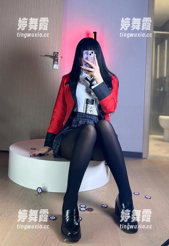 九言的黑丝图集，这里可能藏着你的“脚”本！