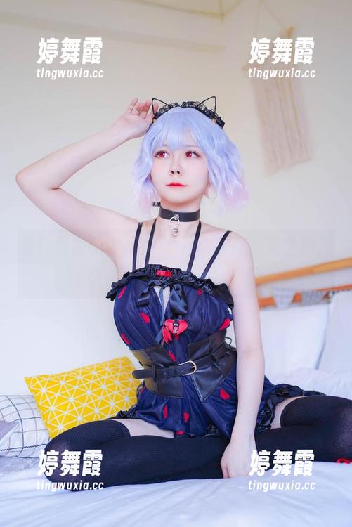 看！亚缇arty的“女孩”作品，完全撕掉了圣光的滤镜。