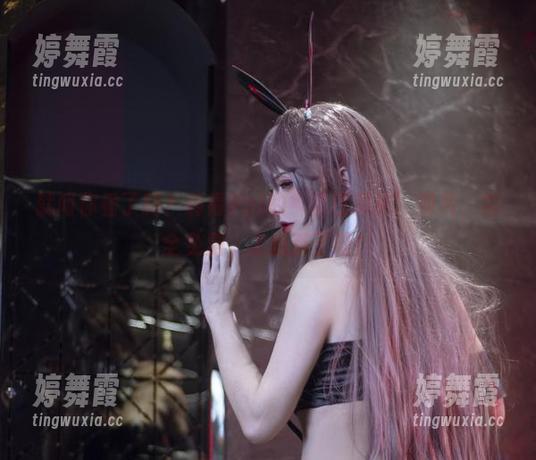 就问你看了吗？刺青Poi的‘恰巴耶夫’照片，完全免费，太划算了吧！