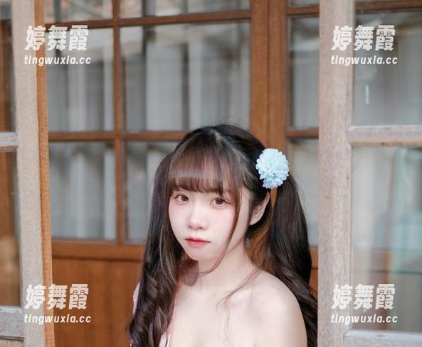 体操服少女重磅来袭，可可小白兔的情人节套图，果然有种让人想多看几遍的魔力。