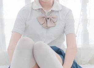如果教室能发光，那肯定是喵糖映画的无圣光美图！