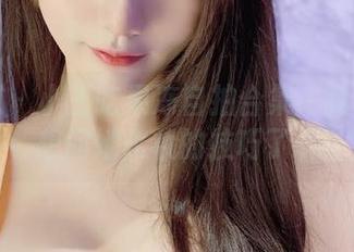 微密圈 - 小玉吃果冻自拍合集:我再也不想问她化妆的技巧了。