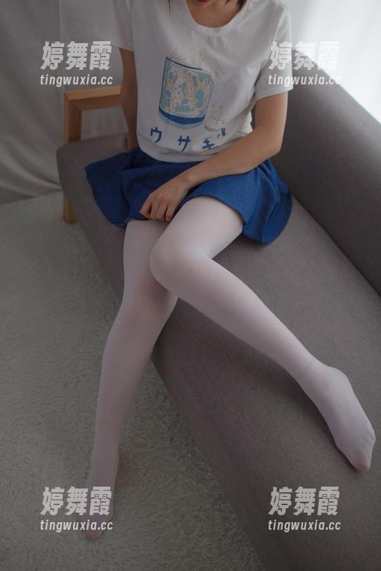 少女秩序-乐栀 少女秩序 - 图片里乐栀的趣味自拍,难道我也要给比心了?