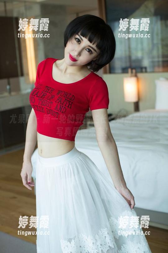 尤果网 - 新一轮的野蛮生长：杨晨晨的JK写真原图来袭！