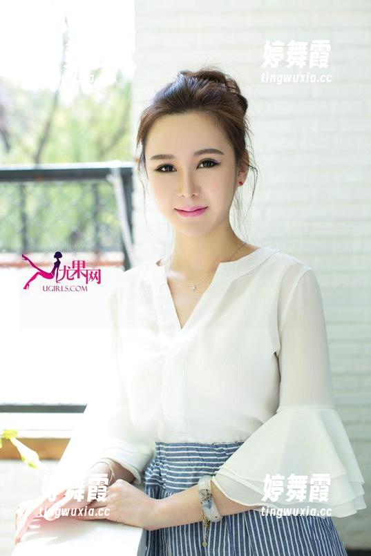 尤果网 - 这是一部令人咋舌的内衣写真集，松果儿请你下载，心里默默喊“惊呆了”。