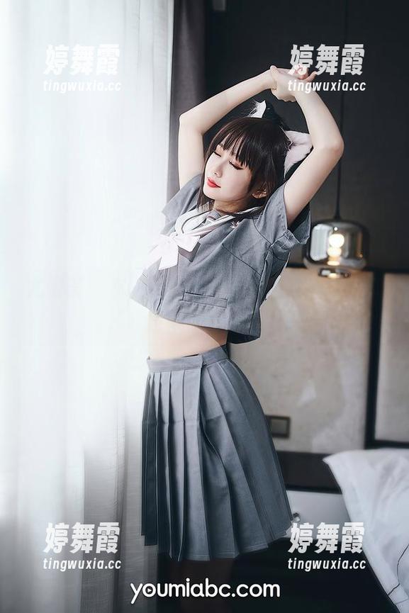 尤蜜荟 - 本以为是个安静的甜心，娜依灵儿赶紧来欣赏美图吧！
