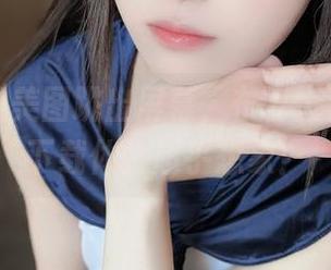 水蓝色的美图跳出屏幕,布丁大法的泳池下载体验超乎想象!
