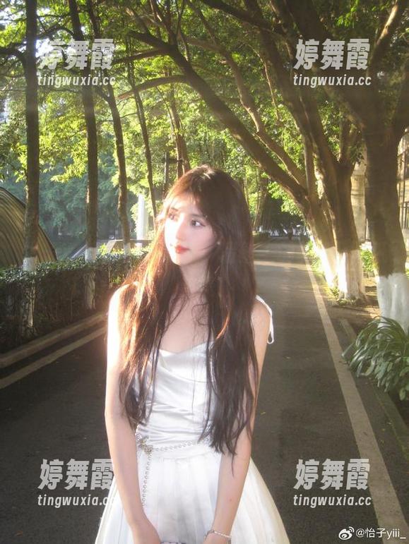怡子yiii的花样网袜，墙壁上的新宠–壁纸合集！