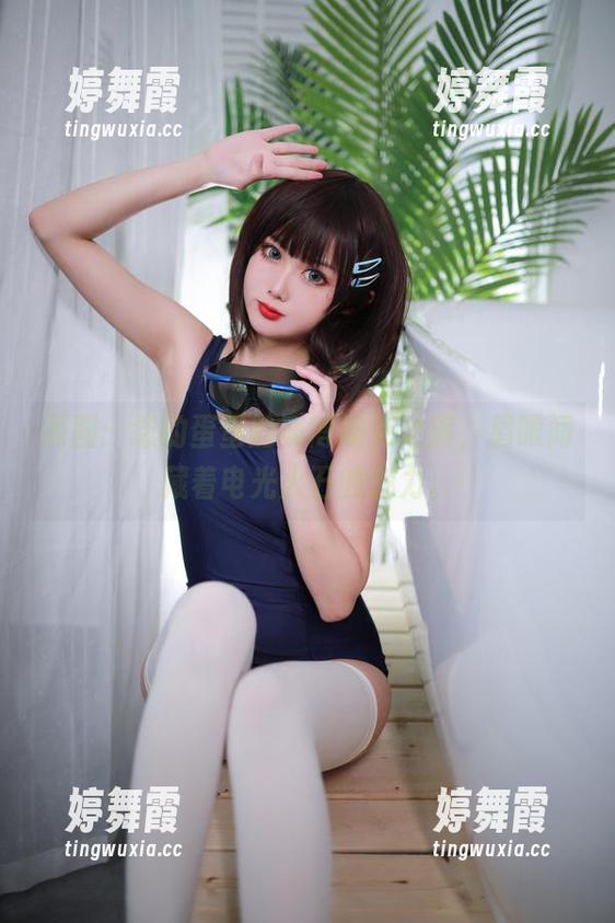 原图：您的蛋蛋的赛博朋克之旅，眉眼间藏着电光火石的魅力。