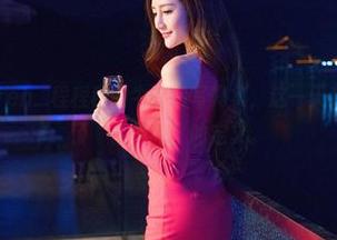 推女神 - Kiren_程程程的牛仔裤写真集,这一天我们一起刷新了“牛仔风”的定义。