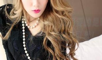 推女神 - 学霸风？不，我们要的是喵喵哒校服写真里的调皮与可爱！