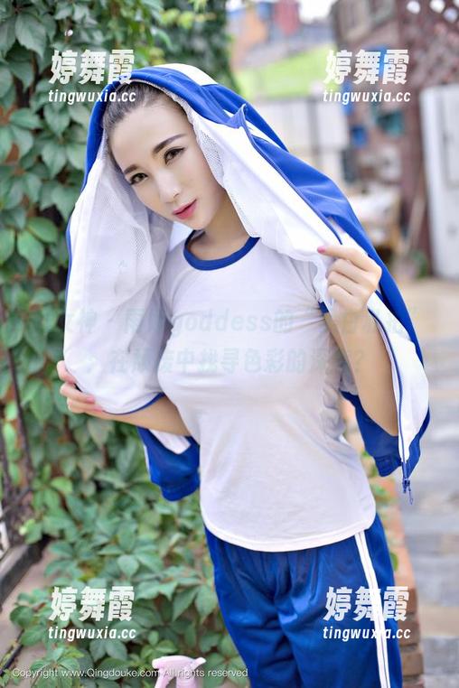推女神 - 雨婷goddess的“黑白私拍”：在颓废中找寻色彩的深意？