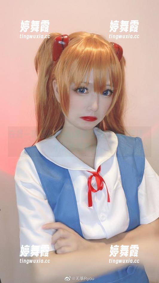 在线一睹无筝ryou泳装作品，水波微漾，不小心流鼻血。