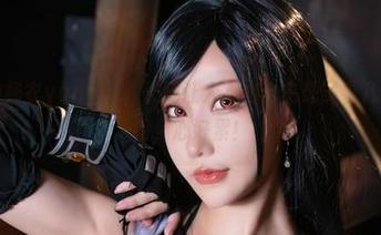 写真里的杨衣yangyi,长腿让人不由自主想多看几眼,呜呜呜,心好累!