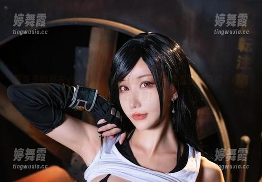 杨衣yangyi 写真里的杨衣yangyi,长腿让人不由自主想多看几眼,呜呜呜,心好累!