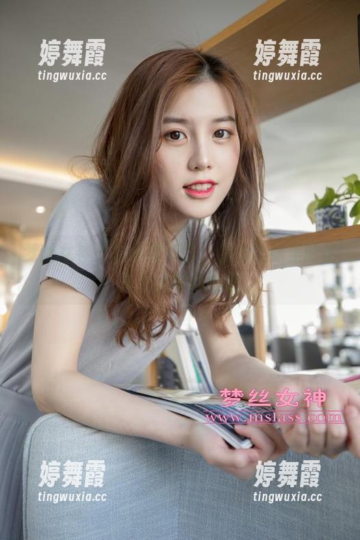 梦丝女神 - 时间停滞了，油光丝袜里的芷蕾美图带你遨游