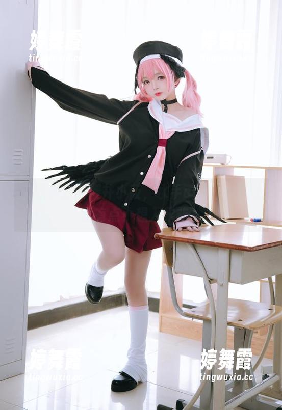 资源满分的樱井小莜，水手cos，竟然让我有点小想入非非。