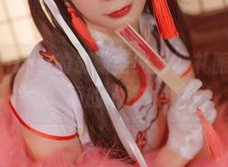 樱落Selena的最新圣路易斯礼服合集,一场华丽的“洗眼秀”!