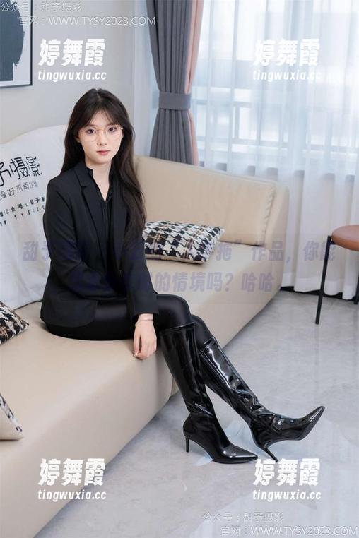 甜予摄影 - 小云的“人字拖”作品，你能想象分享时的情境吗？哈哈。