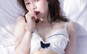 看!最新白露Bululu的连衣裙秀:这衣服透出了什么奇怪的气息?