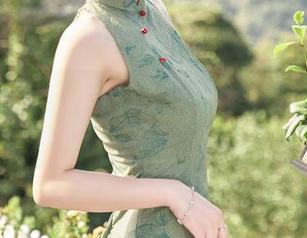 秀人网 - 玩转水手服的日常：e宝小野猫作品，萌态尽显！