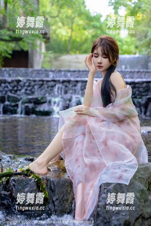 秀人网 - 奈汐酱nice的兔女郎，原图萌到不行，套图则让人忍不住想…再多停留一下。